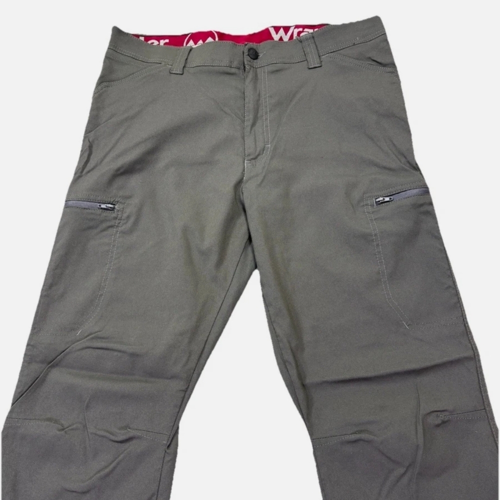 Wrangler Men's Olive Cargo Pants - Picture 3 of 3